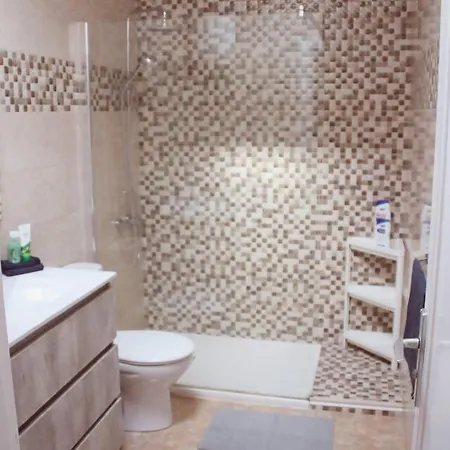 Internacional Tv Un Minuto Avenida Y Playa Apartamento Tías